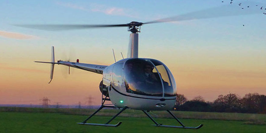 İran'da kamyon kasasında kaçak helikopter ele geçirildi