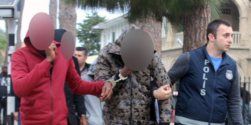 Hırsızlık zanlıları "sarhoştuk" dedi