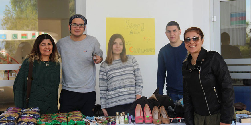 DAÜ'den çocukların yüzünü güldüren kermes