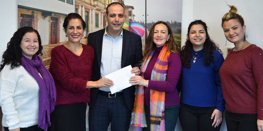 “Fetine'yi ararken” belgesli ekibi ve Fema’dan LTB kadın sığınma evine destek