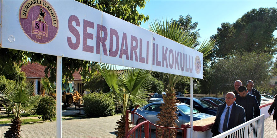 Yıldırım düşen Serdarlı İlkokulu Çarşamba gününe kadar eğitime hazır hale getirilecek