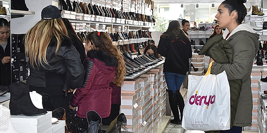 Sinek avlayan esnaf bugünden umutlu