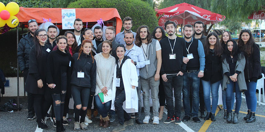 DAÜ Halkla İlişkiler ve Reklamcılık Bölümü Öğrencileri Güz Dönemini Renkli Görüntülerle Sonlandırdı