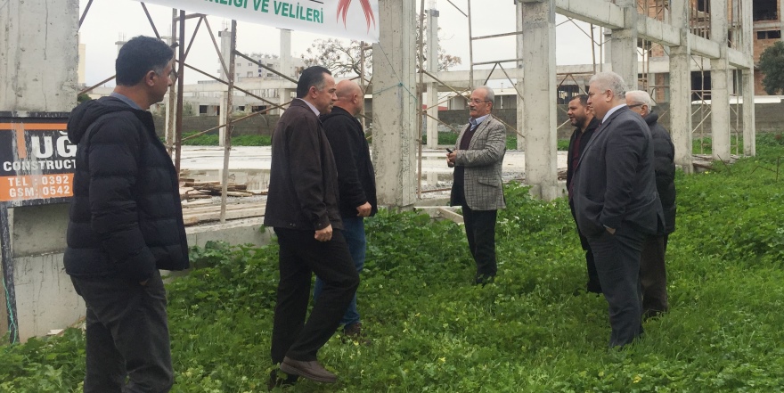 Çakıcı: "Çanakkale Ortaokulu spor salonunu bitirmek şimdi Bakanlığın borcudur"