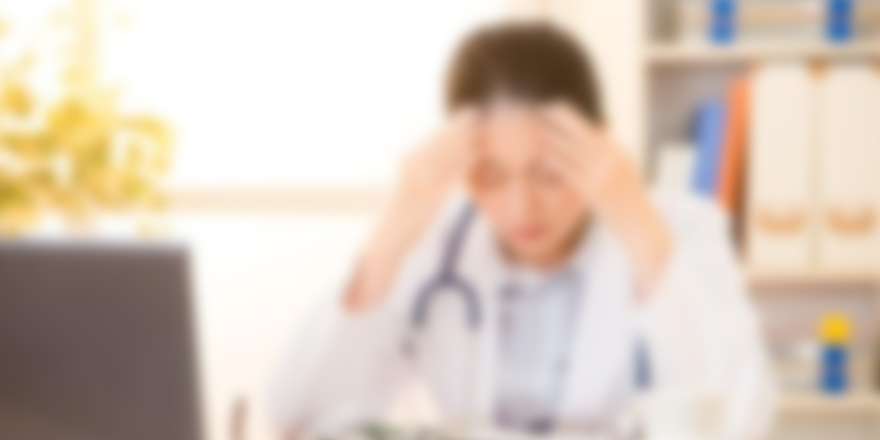 Kadın doktora sözlü saldırı!