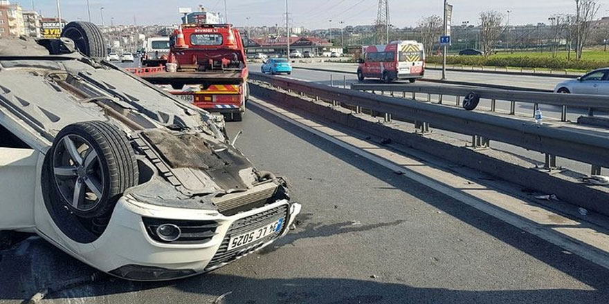 E-5'i kilitleyen kuş! Kuşa çarpmamak için manevra yaptı, araç takla attı