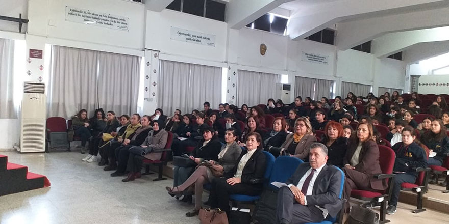 Öğrenciler ve aileler HPV aşısı hakkında bilgilendirildi