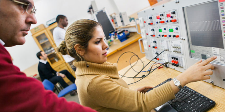 DAÜ Elektrik Mühendisliği’nden iki yeni program