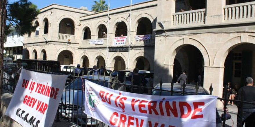 Kamu-İş ve KTAMS, yarın, Girne Kaza Mahkemesi’nde grev yapacak