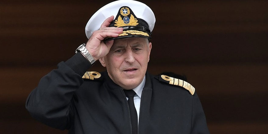 Yunanistan'ın yeni savunma bakanından Türkiye'ye mesaj: İki yol var, ya çatışma ya barış
