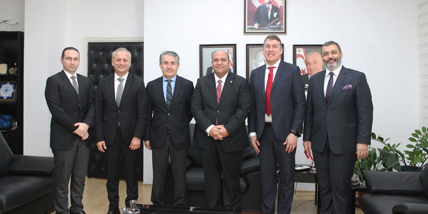 Vodafone Türkiye CEO’su Deegan Ulaştırma Bakanı Atakan’ı ziyaret etti