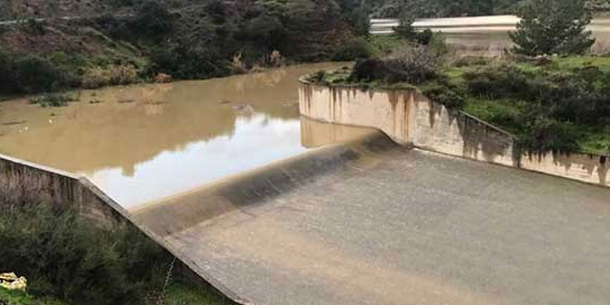 Güzelyurt ve Lefke Bölgesi'ndeki tüm dere yatakları aktif hale geldi
