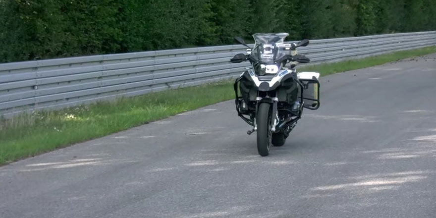 2 çocuk 7 motosiklet çaldı