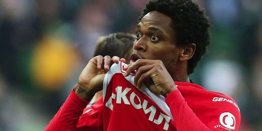 Luiz Adriano cep yakıyor!