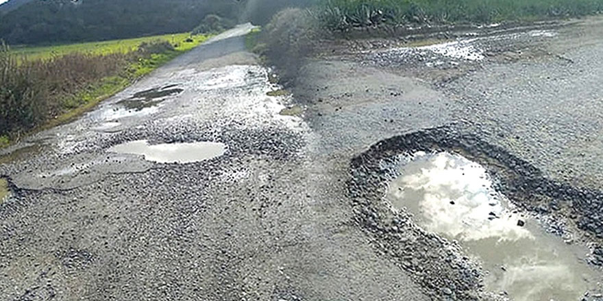 “Yolları ne zaman tamir edeceksiniz?”