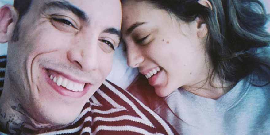 Can Bonomo ve eşi Öykü Karayel'den aşk pozu