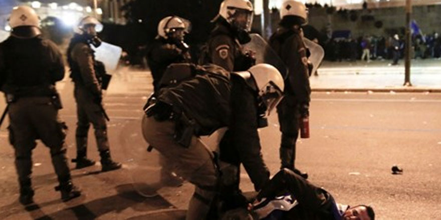 Yunanistan'da "Makedonya" protestosu olaylı geçti