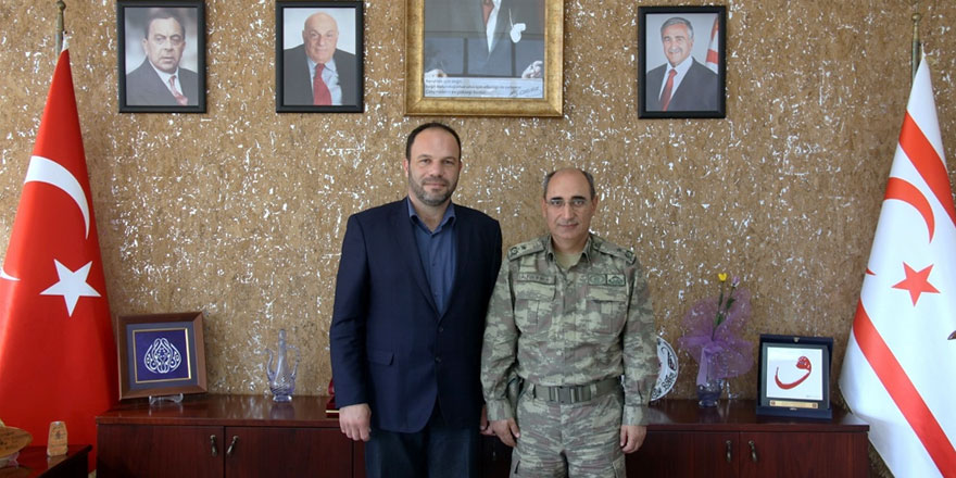 28. Mekanize Tümen Komutanı Tuğgeneral Altun İskele Belediye Başkanı Sadıkoğlu’nu ziyaret etti