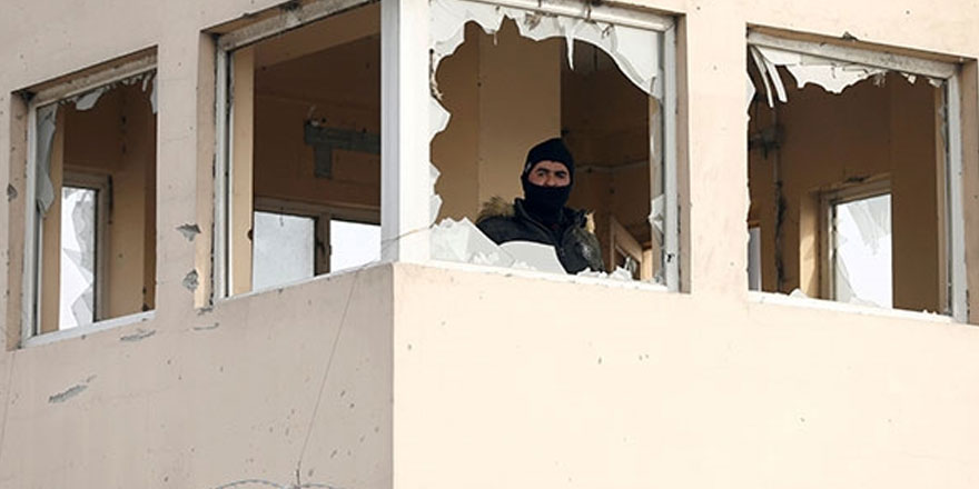 Afganistan'da radyo istasyonu binasına saldırı: 2 ölü