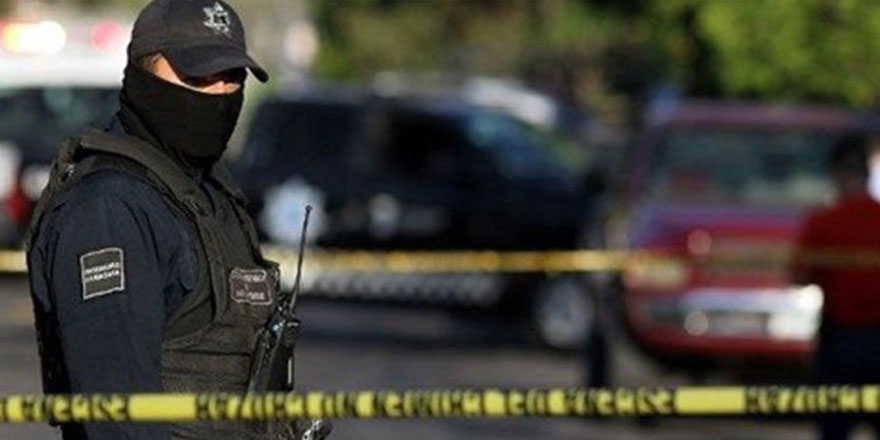 Meksika'da bir kamyonette 5 ceset bulundu