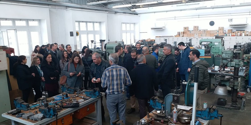 Kıbrıslı Türk ve Rum öğretmenlerden karşılıklı okul ziyaretleri