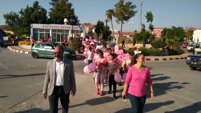 Geçitkale’de Pembe gün etkinliği yapıldı