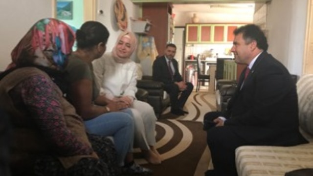 TC Aile ve Sosyal Politikalar Bakanı Kaya Çağlayan Mahallesini ziyaret etti