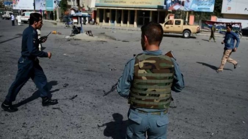Afganistan'da Taliban karakola saldırdı