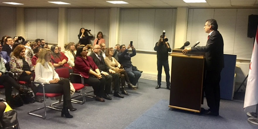 Erhürman "Söz'ün Son Kadını Bedia Hanım" belgeseli gösterimine katıldı