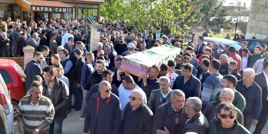 Gözyaşları içinde son yolculuklarına uğurlandılar