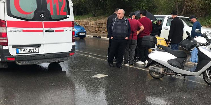 Motosiklet sürücüsü yaralandı