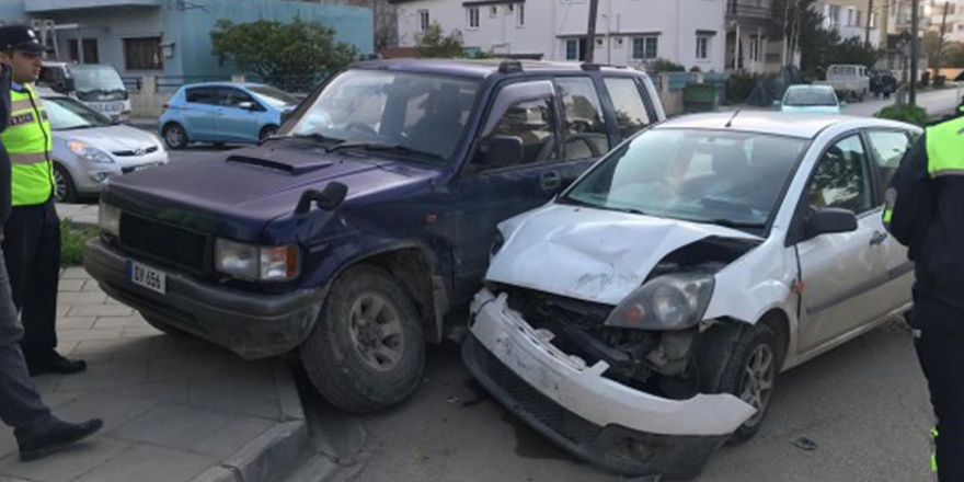 Dikkatsiz sürücü kazaya neden oldu