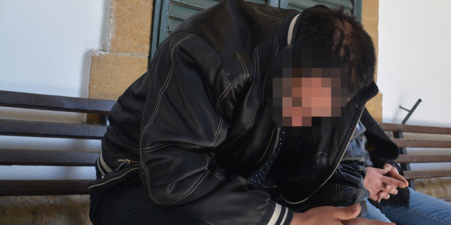 Hem eşini, hem baldızını dövdü