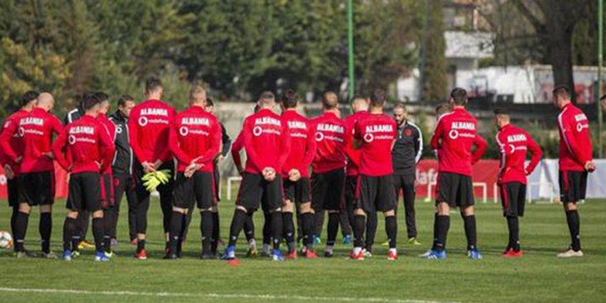 Milli maç öncesi deprem