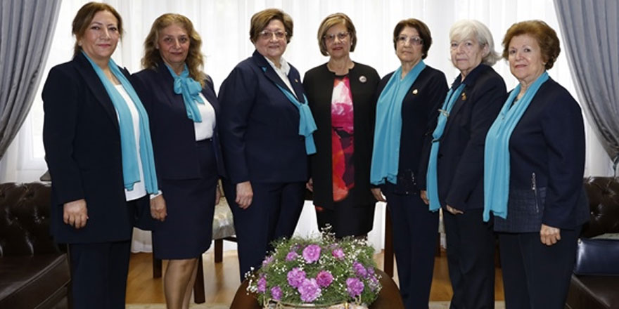 Akıncı, KKTC kız izci örgütü derneği heyeti ile görüştü