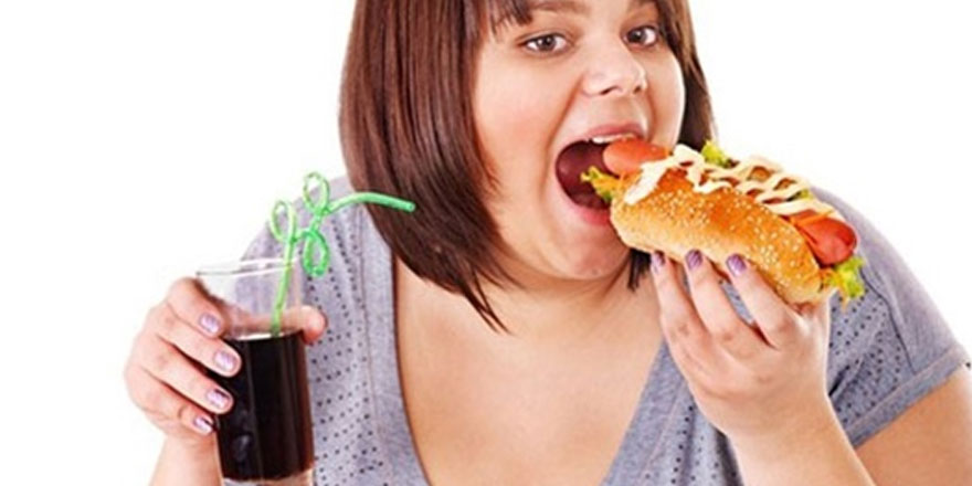 Abur cubur yemek obeziteye davetiye çıkarıyor