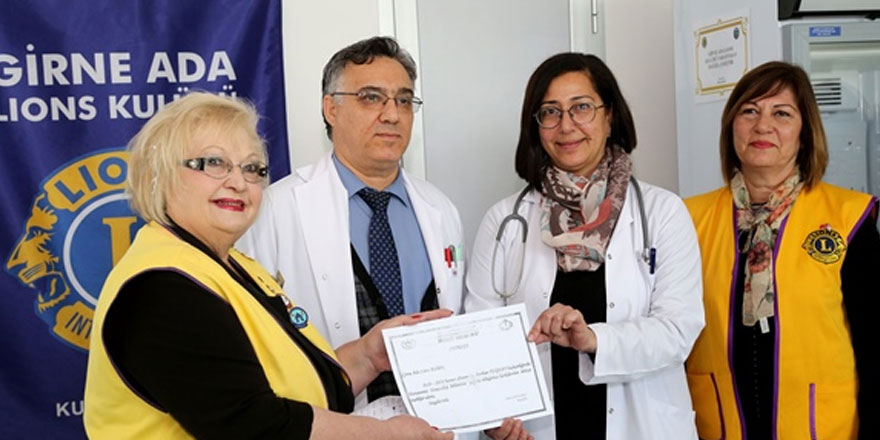 Girne Ada Lions Kulübü, Nalbantoğlu Devlet Hastanesi’ne kan saklama dolabı bağışladı