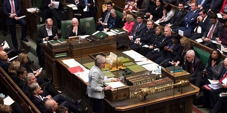 İngiliz parlamentosu 4 Brexit senaryosunu reddetti