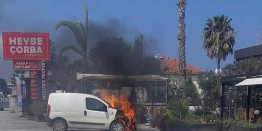 Girne'de araç cayır cayır yandı!