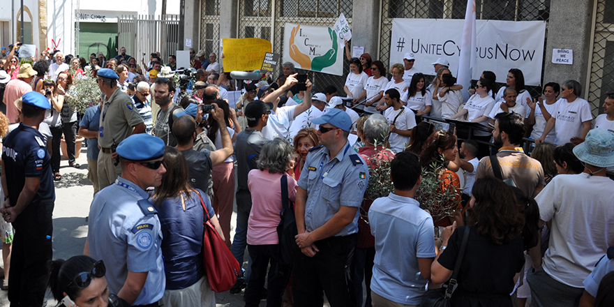 “Kıbrıslı Türklerin %72.3’ü, Kıbıslı Rumların %65.9’i çözüm istiyor”