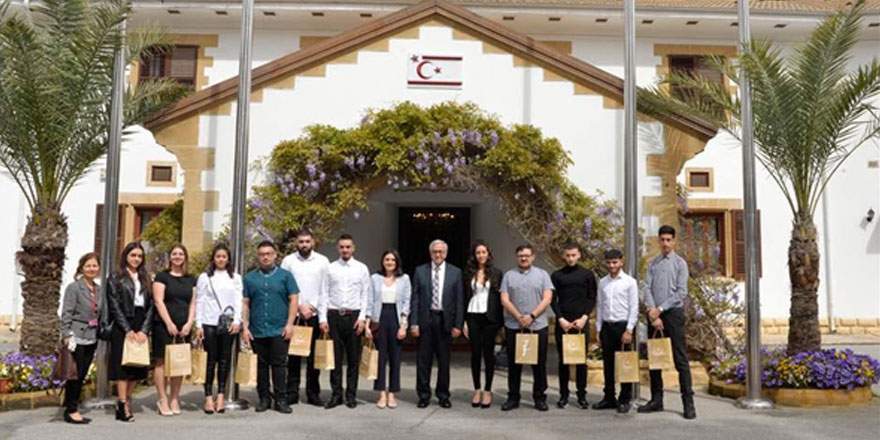 Akıncı, Londra Kıbrıs Türk Gençlik Birliği heyetini kabul etti