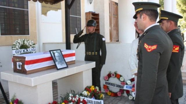 53 yıl sonra bulunan kayıp şehit Halil Ziya, Mormenekşe’de toprağa verildi