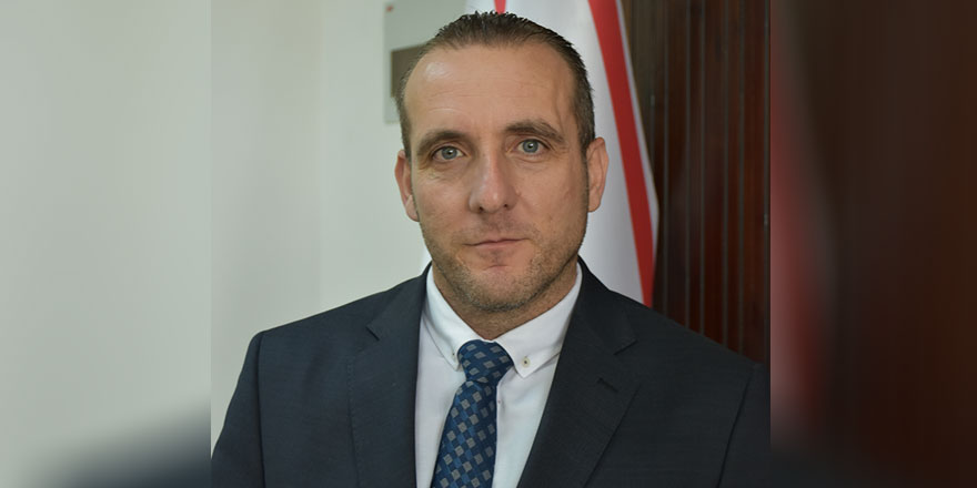 Fidanları dikeceklerine, çukur açıp gömdüler!