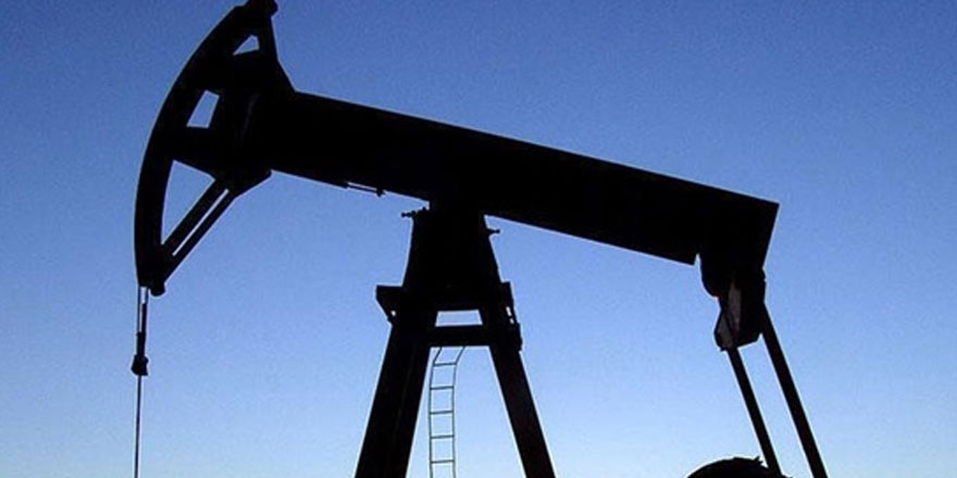 ABD petrol fiyatı tahminlerini aşağı çekti