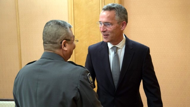 Nato Genel Sekreteri Stoltenberg Japonya'da