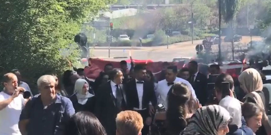 Almanya'daki Türk düğünü tepki çekti