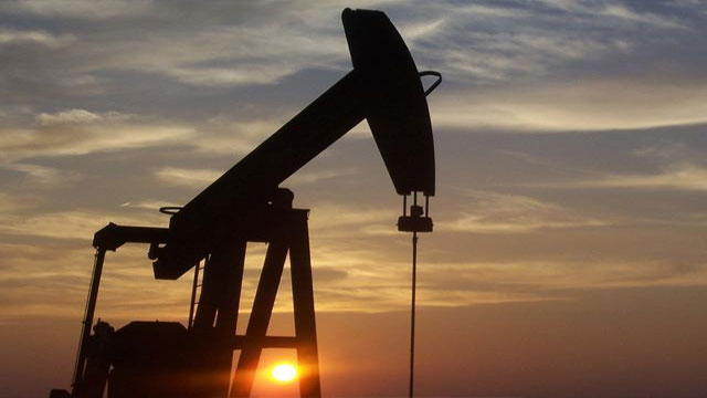 ABD'nin ham petrol stokları tahmin edilenden fazla azaldı