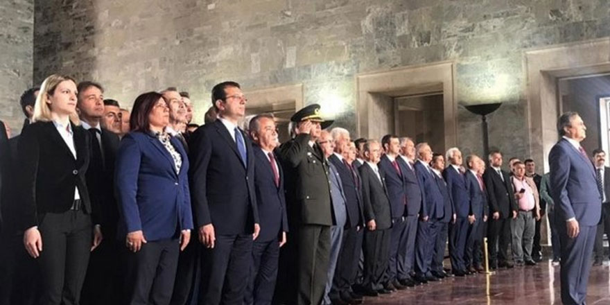 Yeniden Anıtkabir'de