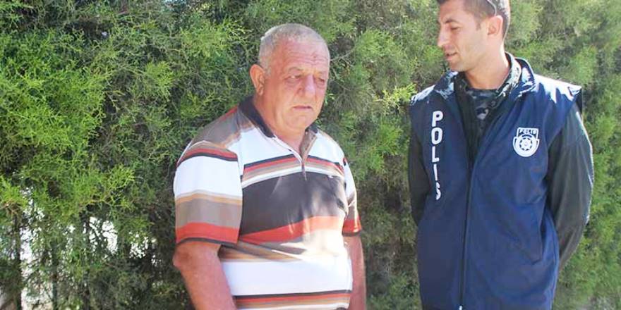 Babasını bıçaklayan kişi akıl hastasıymış!