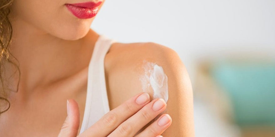 Güneş kremindeki kimyasallar 'Kana karışıyor'